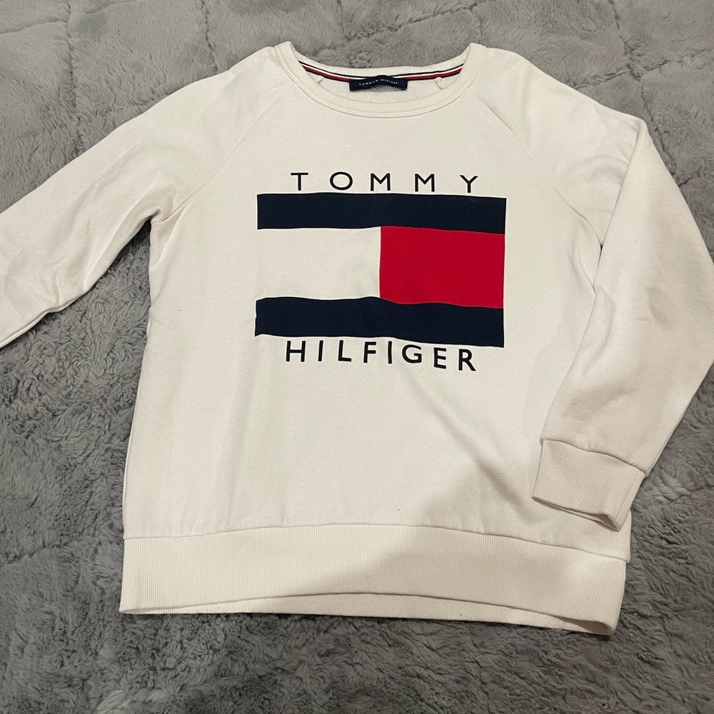 TH crew neck
